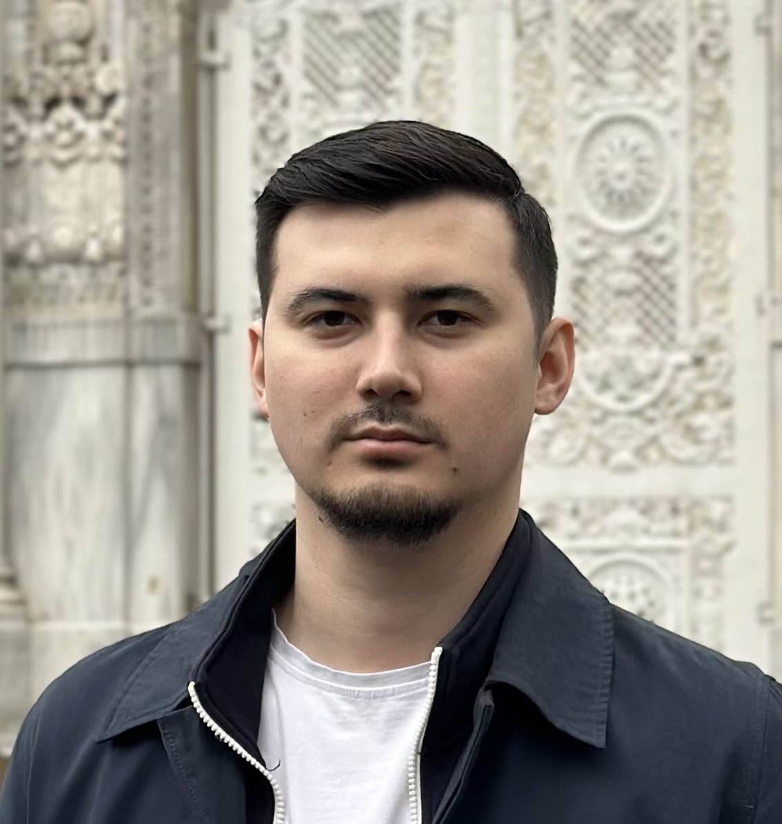 Алимжан Бекбулатов — Co-Founder & CTO AiCUBE